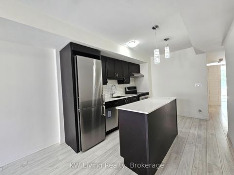 Photo 6 at 14 - 142 William Duncan Road, CFB, Toronto