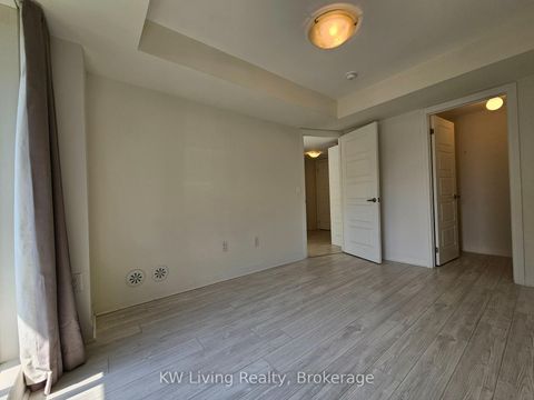 Photo 9 at 14 - 142 William Duncan Road, CFB, Toronto