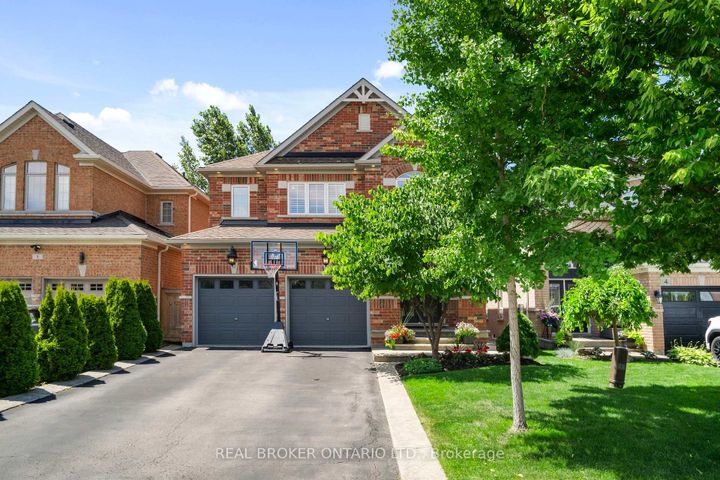 Photo 1 at 6 Silver Pond Drive, Georgetown, Halton Hills