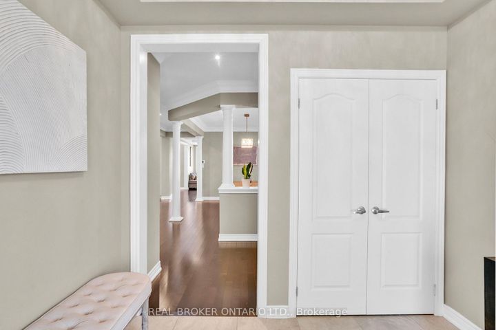 Photo 4 at 6 Silver Pond Drive, Georgetown, Halton Hills