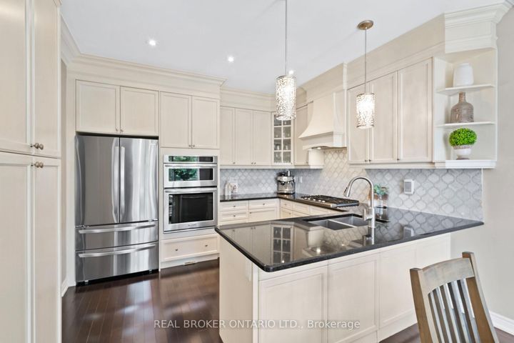 Photo 10 at 6 Silver Pond Drive, Georgetown, Halton Hills