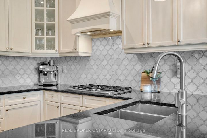 Photo 11 at 6 Silver Pond Drive, Georgetown, Halton Hills