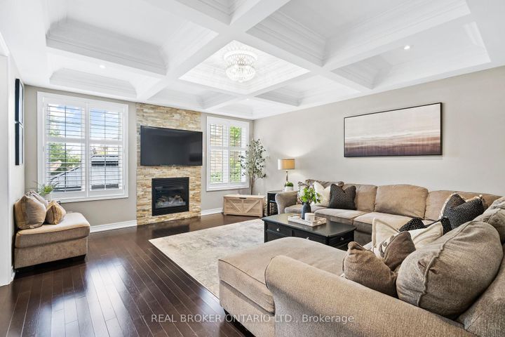 Photo 17 at 6 Silver Pond Drive, Georgetown, Halton Hills