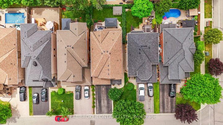 Photo 49 at 6 Silver Pond Drive, Georgetown, Halton Hills