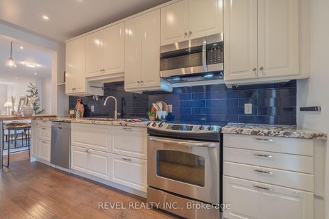 Photo 16 at 87 Earlscourt Ave Avenue S, Davenport, Toronto