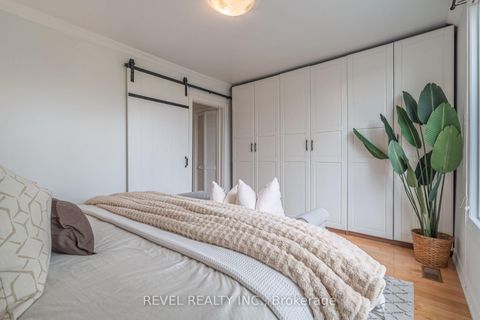 Photo 22 at 87 Earlscourt Ave Avenue S, Davenport, Toronto