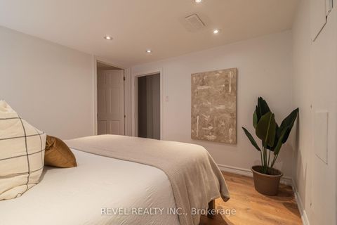 Photo 27 at 87 Earlscourt Ave Avenue S, Davenport, Toronto
