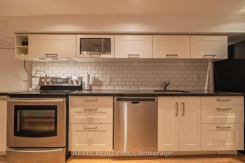 Photo 33 at 87 Earlscourt Ave Avenue S, Davenport, Toronto