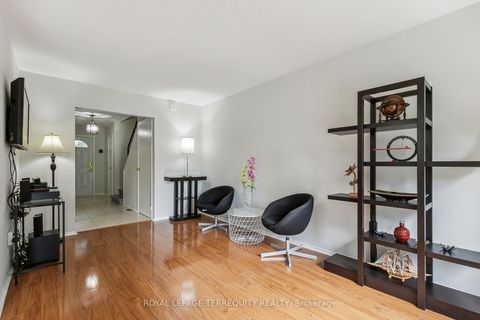 Photo 9 at 139 Huntingdale Boulevard, L'Amoreaux, Toronto