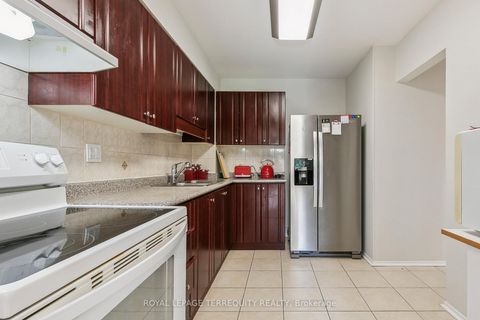 Photo 21 at 139 Huntingdale Boulevard, L'Amoreaux, Toronto