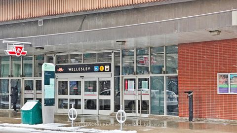 Photo 10 at 2610 - 28 Wellesley Street E, Yonge Corridor, Toronto