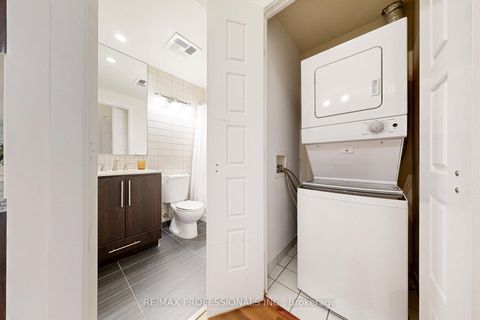 Photo 9 at 1601 - 28 Linden Street, North St. James Town, Toronto