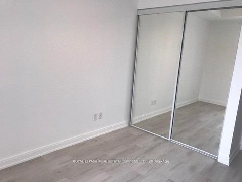 Photo 10 at 412 - 760 The Queensway, Queensway, Toronto