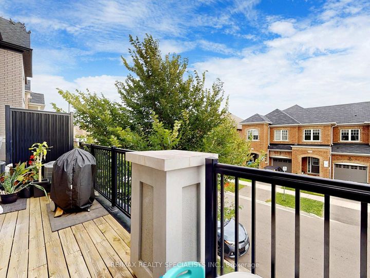 Photo 37 at 28 Backwater Trail, Northwest Brampton, Brampton