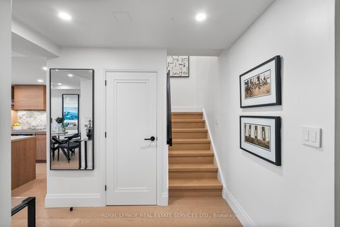 Photo 2 at 402 - 349 St.Clair Avenue W, Casa Loma, Toronto