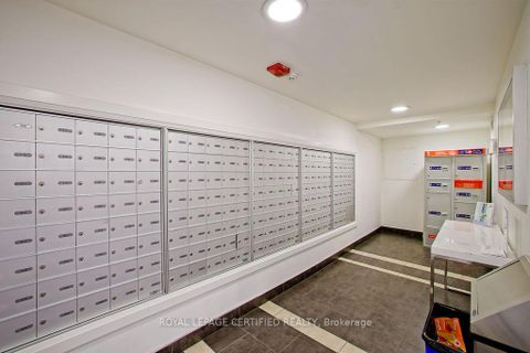 Photo 8 at 1021 - 15 James Finlay Way, CFB, Toronto