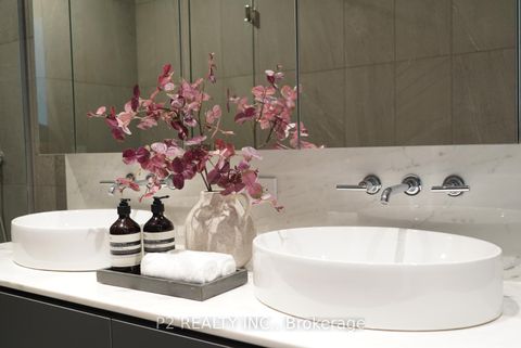 Photo 3 at 206 - 2 Forest Hill Road, Casa Loma, Toronto Photo 3 at 206 - 2 Forest Hill Road, Casa Loma, Toronto