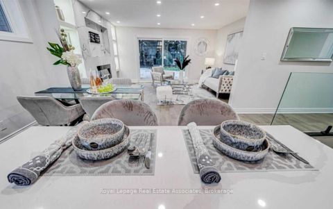 Photo 4 at 21 Davistow Crescent, Jamestown, Toronto