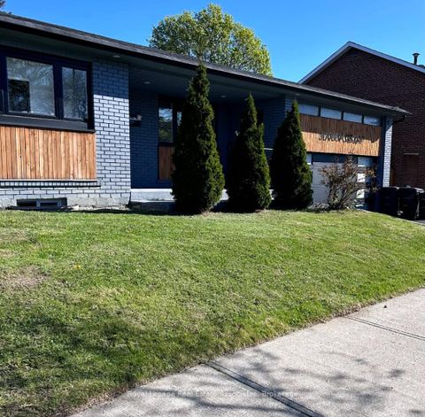 Photo 25 at 21 Davistow Crescent, Jamestown, Toronto