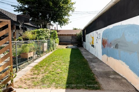 Photo 34 at 17 Kersdale Avenue, Eglinton West, Toronto
