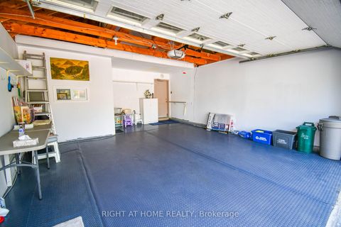 Photo 12 at 11 Thackeray Crescent, Letitia Heights, Barrie