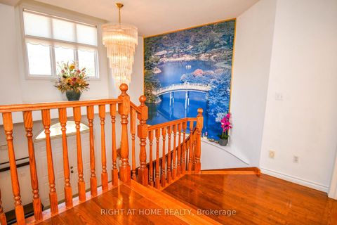 Photo 19 at 11 Thackeray Crescent, Letitia Heights, Barrie