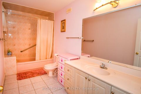 Photo 29 at 11 Thackeray Crescent, Letitia Heights, Barrie