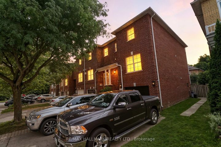 Photo 4 at 568 Legresley Lane, College Manor, Newmarket