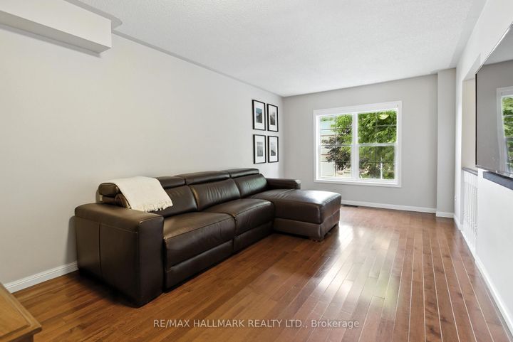 Photo 11 at 568 Legresley Lane, College Manor, Newmarket