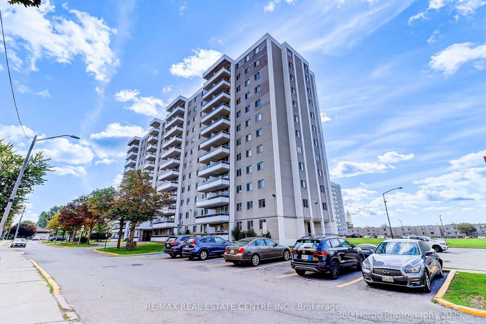 1108 - 200 Lotherton Pathway, Glen Park, Toronto 