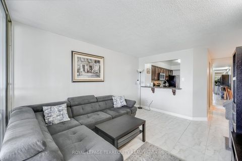 Photo 11 at 1107 - 8501 Bayview Avenue, Doncrest, Richmond Hill