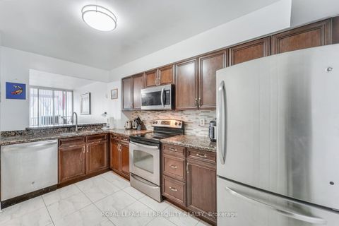 Photo 16 at 1107 - 8501 Bayview Avenue, Doncrest, Richmond Hill