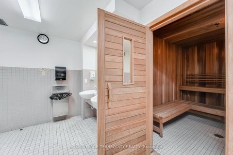 Photo 35 at 1107 - 8501 Bayview Avenue, Doncrest, Richmond Hill