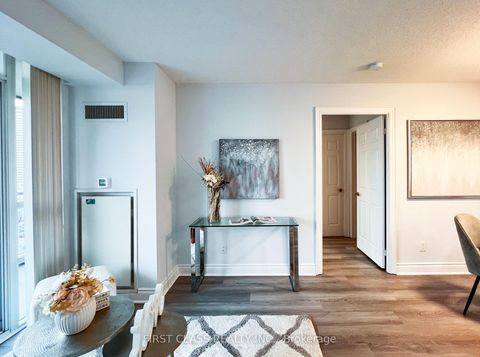 Photo 7 at 814 - 15 Greenview Avenue, Newtonbrook West, Toronto
