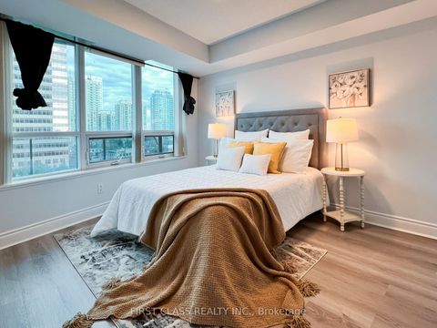 Photo 9 at 814 - 15 Greenview Avenue, Newtonbrook West, Toronto