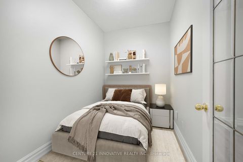 Photo 6 at 302 - 393 King Street W, Waterfront Communities C1, Toronto