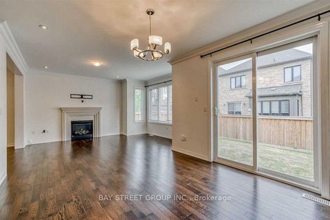 Photo 7 at 170 Fowley Drive, GO Glenorchy, Oakville