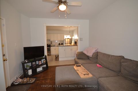 Photo 3 at 73 High Street, City Centre, Barrie