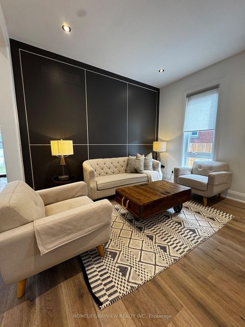 Photo 7 at 140 Temperance Street, Aurora Village, Aurora Photo 7 at 140 Temperance Street, Aurora Village, Aurora