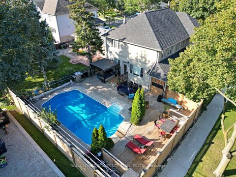 Photo 1 at 37 Maydolph Road, City Centre West, Toronto