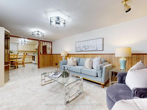 Photo 14 at 3 Fairweather Road, Amesbury, Toronto