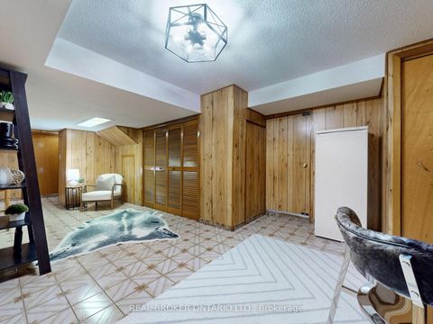 Photo 20 at 3 Fairweather Road, Amesbury, Toronto