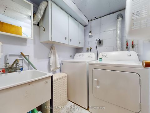 Photo 22 at 3 Fairweather Road, Amesbury, Toronto