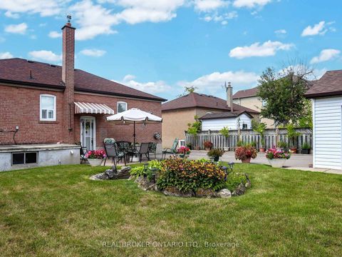 Photo 25 at 3 Fairweather Road, Amesbury, Toronto