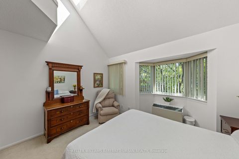Photo 35 at 618 - 574 Wellington Street W, Niagara, Toronto