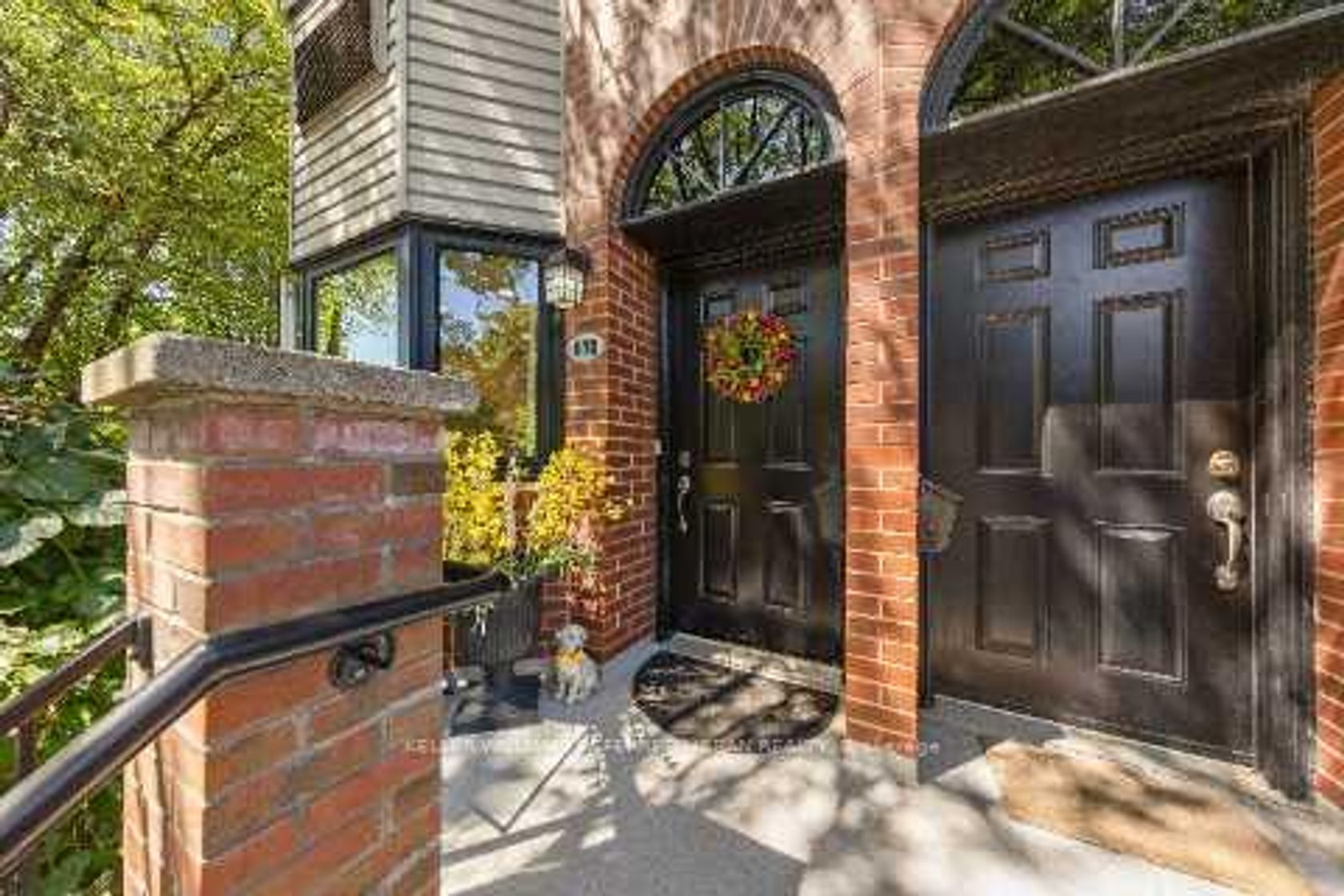 618 - 574 Wellington Street W, Niagara, Toronto 