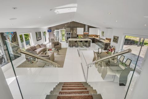 Photo 19 at 15075 Jane Street, Rural King, King