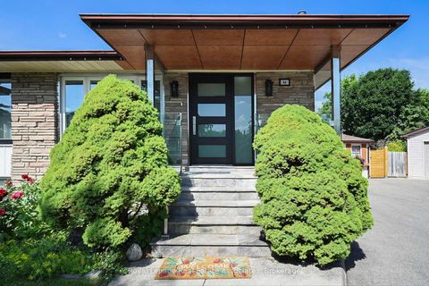 Photo 1 at 68 Vanguard Drive, City Centre West, Toronto