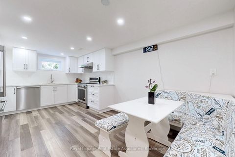 Photo 24 at 68 Vanguard Drive, City Centre West, Toronto