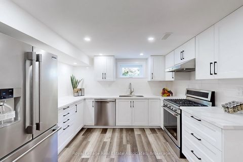 Photo 28 at 68 Vanguard Drive, City Centre West, Toronto